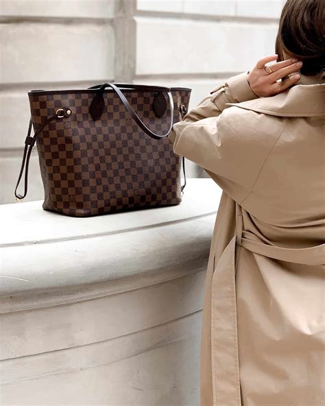 is louis vuitton cheaper in paris than london|lv neverfull price in paris.